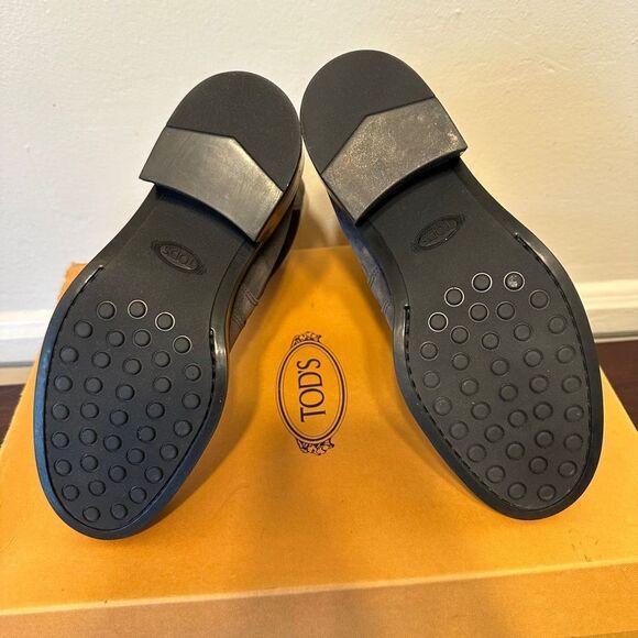 TOD’S Gray  Women's Tronchetto Ankle  suede Boots size US 5 1/2, new - Picture 5 of 11